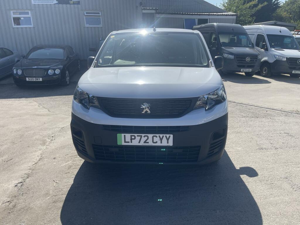 Peugeot E-Partner 800 50Kwh Professional Premium Standard Panel Va White