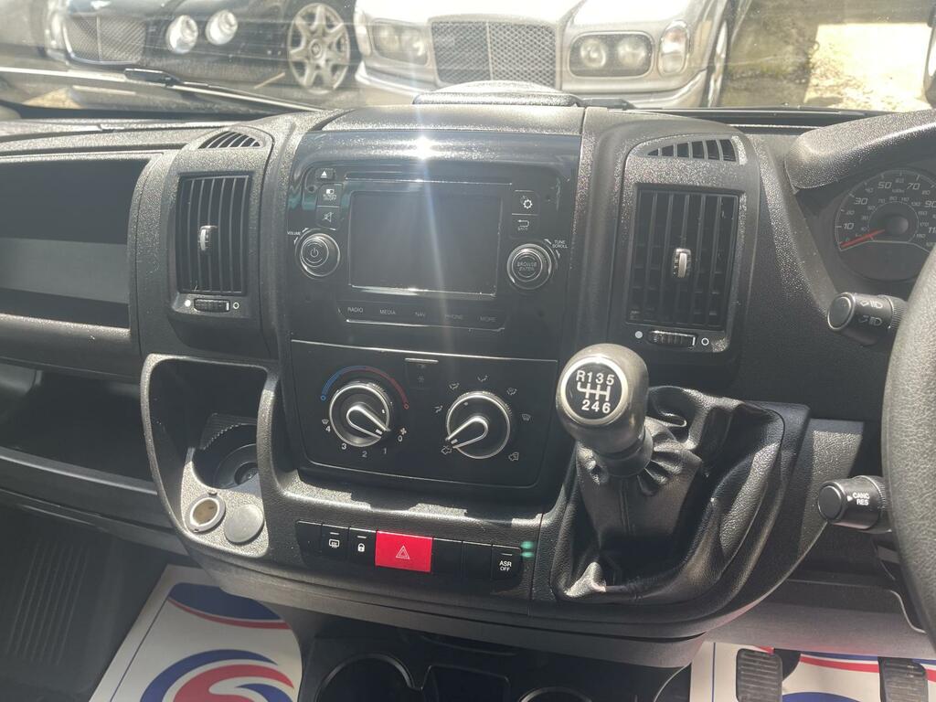 Peugeot Boxer 2.0 Bluehdi 435 Professional L4 H2 Euro 6 Silver #12