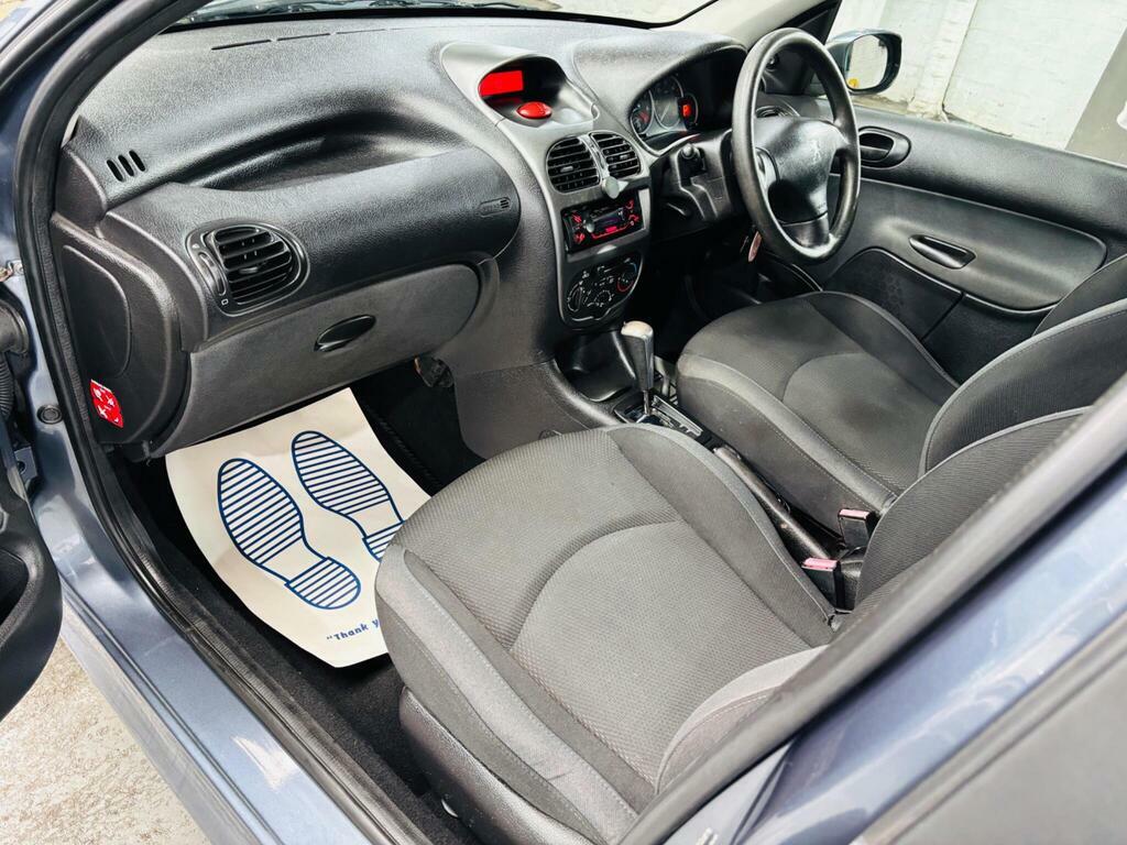 Peugeot 206 Hatchback 1.4 Hdi Look 200757 Silver #12
