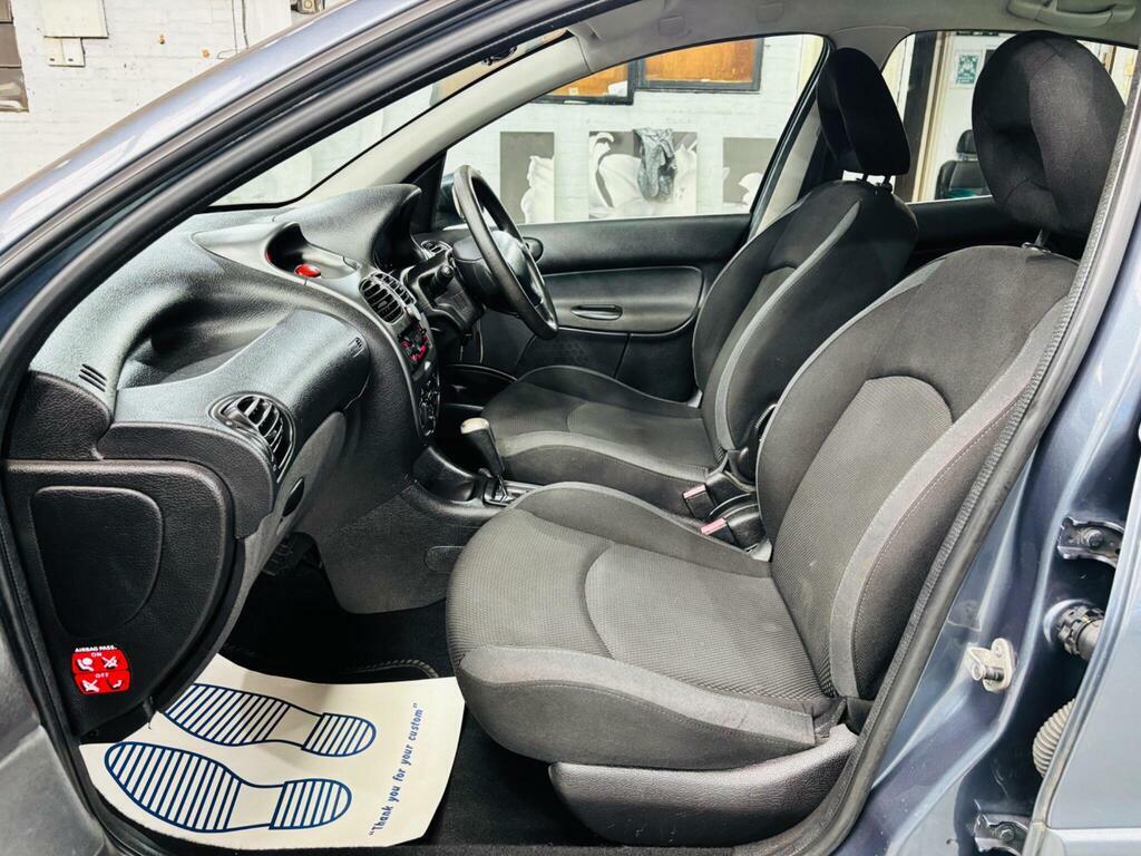 Peugeot 206 Hatchback 1.4 Hdi Look 200757 Silver #13