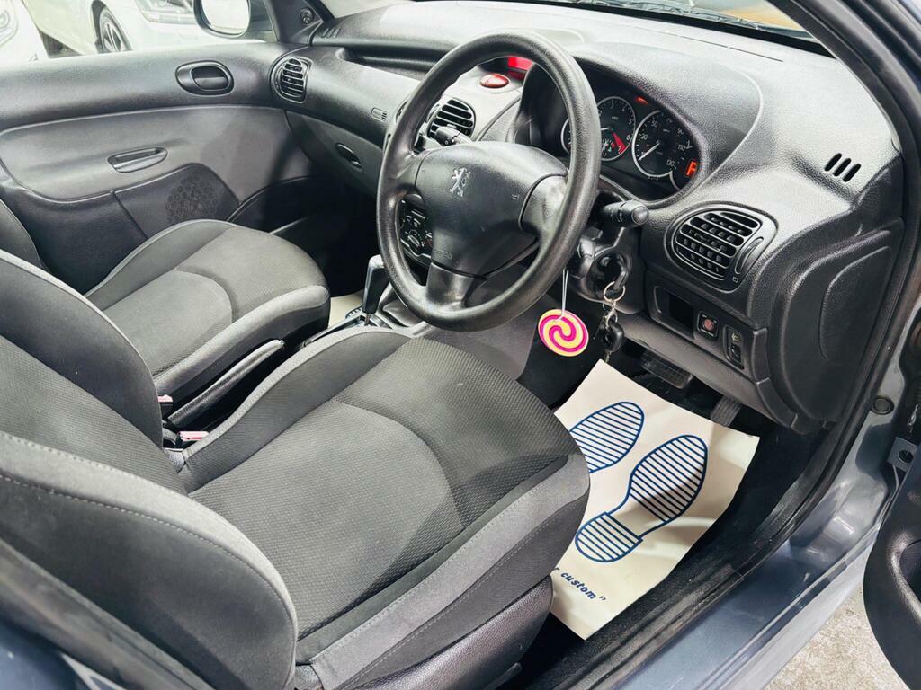 Peugeot 206 Hatchback 1.4 Hdi Look 200757 Silver #9