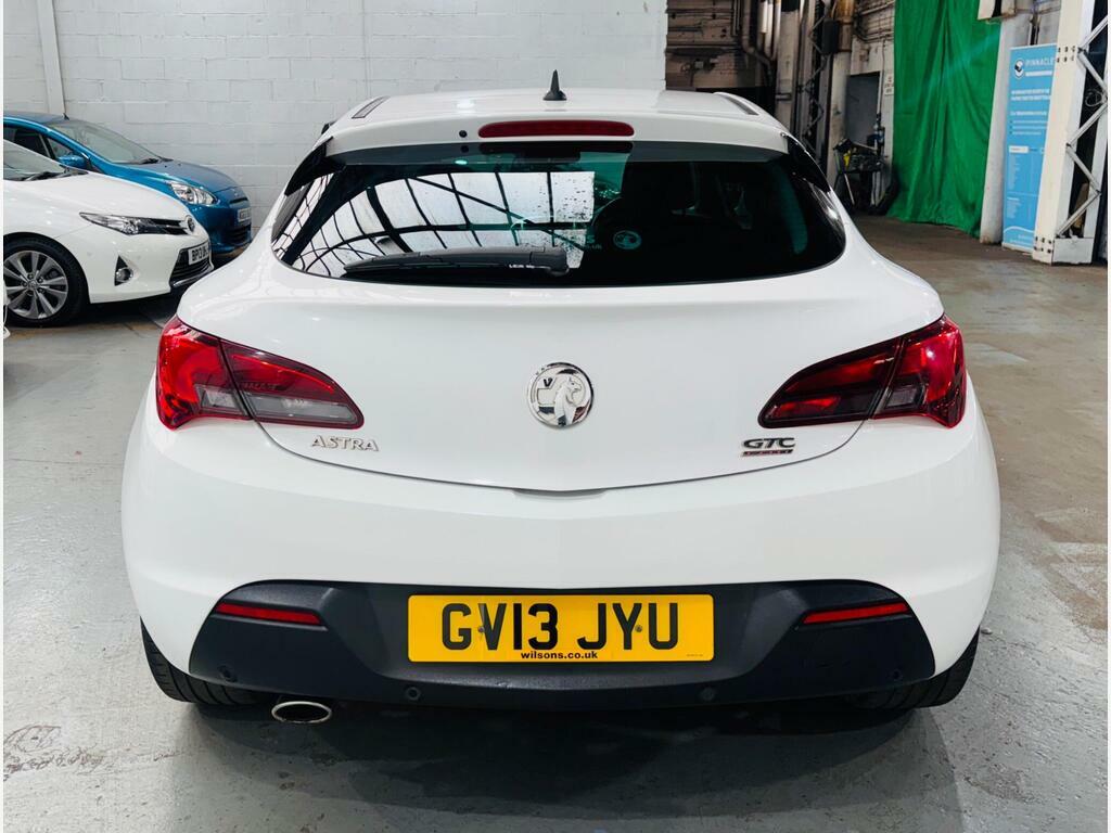 Vauxhall Astra GTC 2.0 Cdti Sri Euro 5 White #5