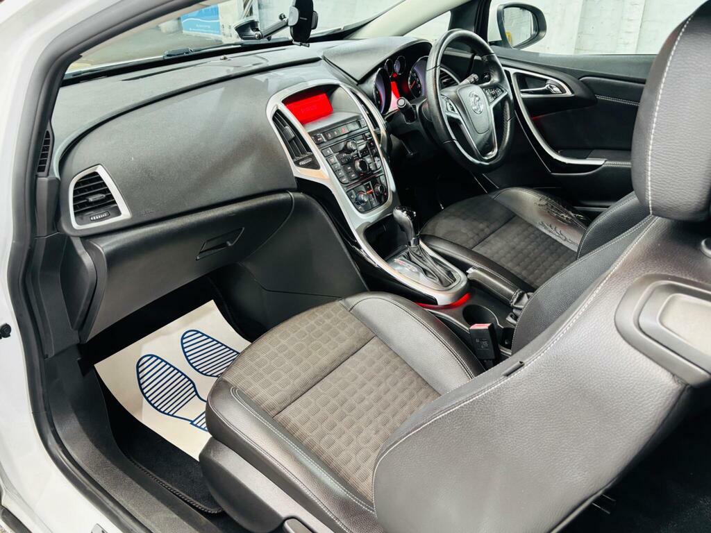 Vauxhall Astra GTC 1.6T 16V Sri Euro 5 2013 Black #12