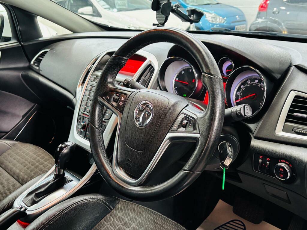 Vauxhall Astra GTC 1.6T 16V Sri Euro 5 2013 Black #10