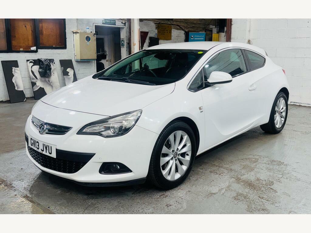 Vauxhall Astra GTC 2.0 Cdti Sri Euro 5 White #3
