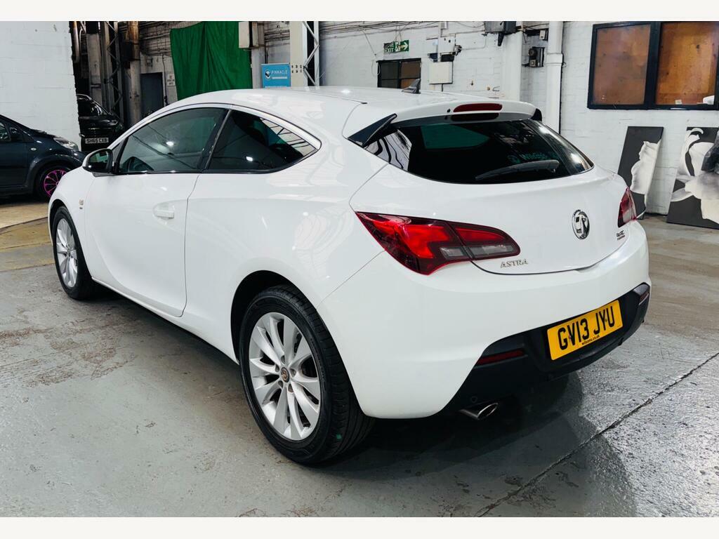 Vauxhall Astra GTC 2.0 Cdti Sri Euro 5 White #6