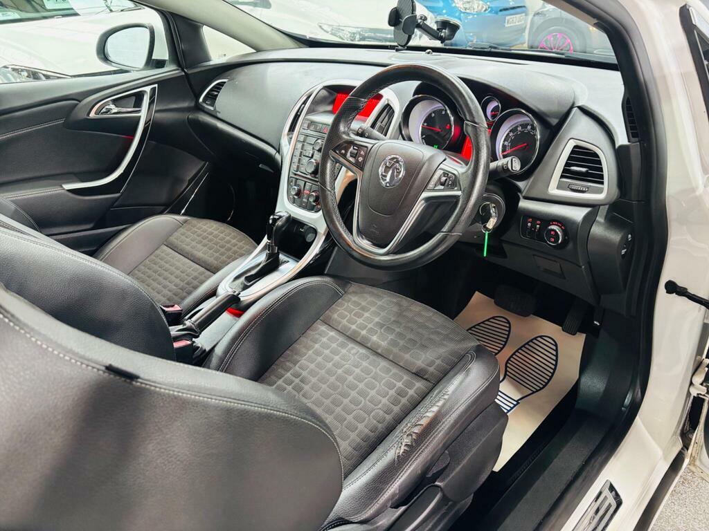 Vauxhall Astra GTC 1.6T 16V Sri Euro 5 2013 Black #9