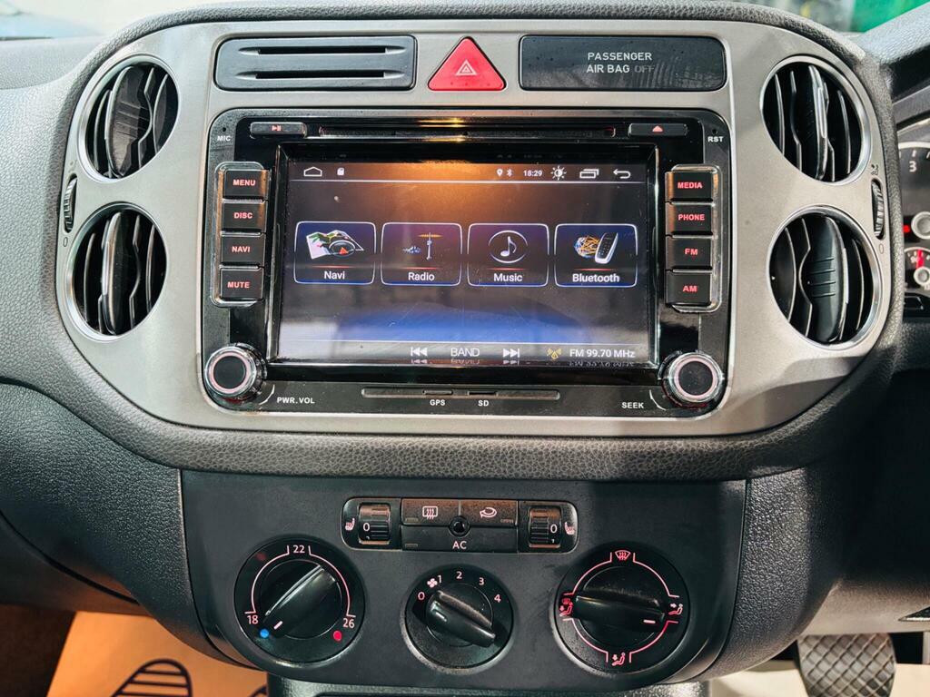 Volkswagen Tiguan 2L Se Black #18