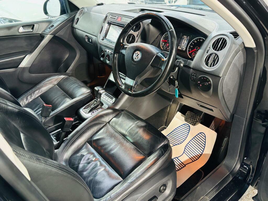 Volkswagen Tiguan 2L Se Black #9