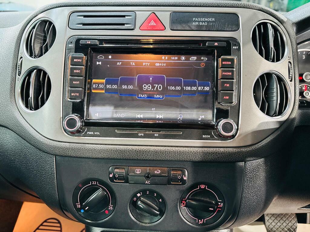 Volkswagen Tiguan 2L Se Black #19