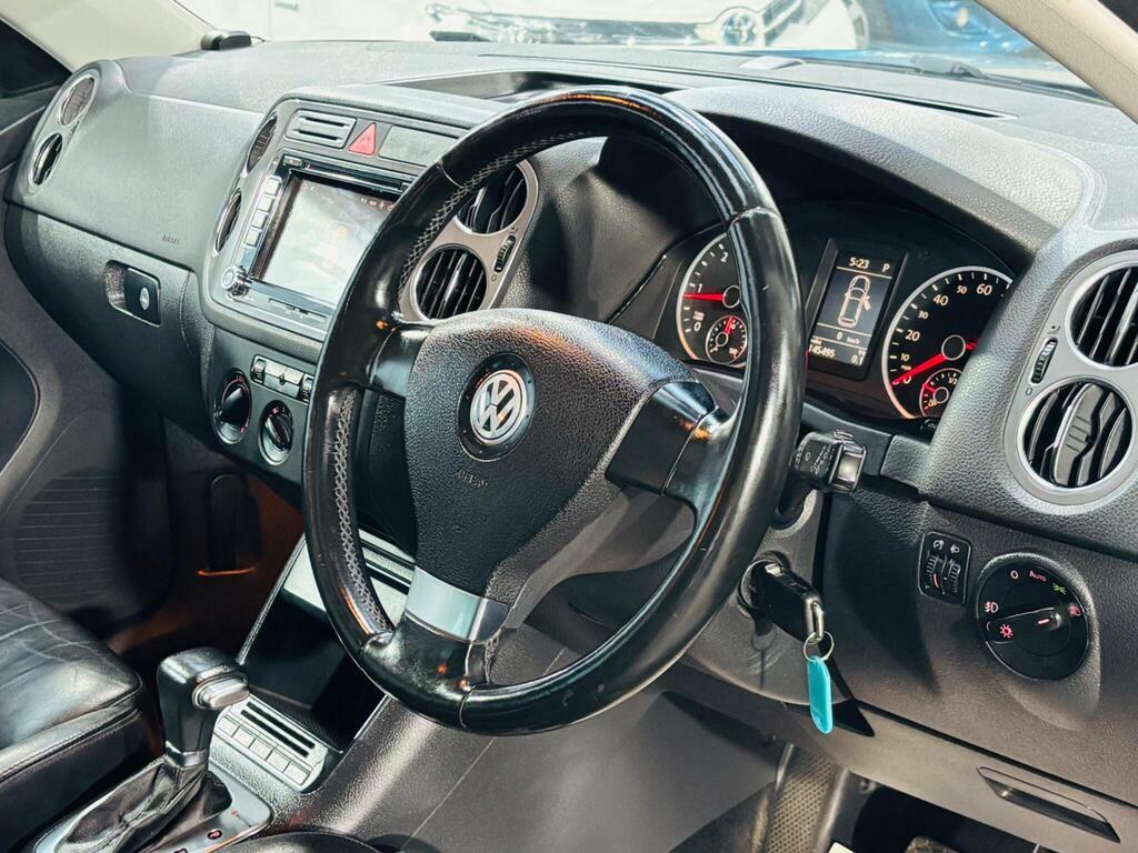 Volkswagen Tiguan 2L Se Black #10