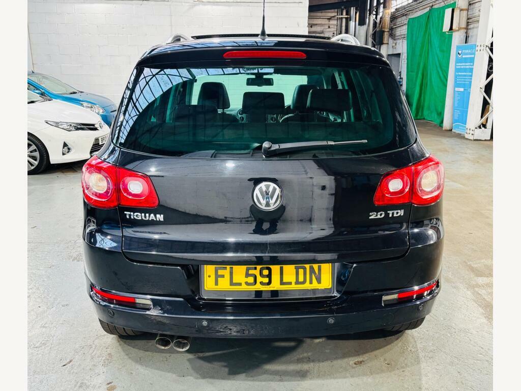 Volkswagen Tiguan 2L Se Black #5