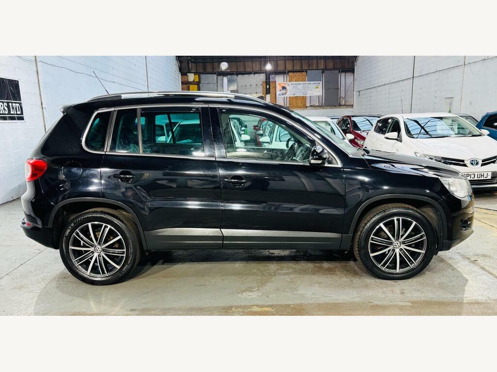 Volkswagen Tiguan 2L Se Black #7