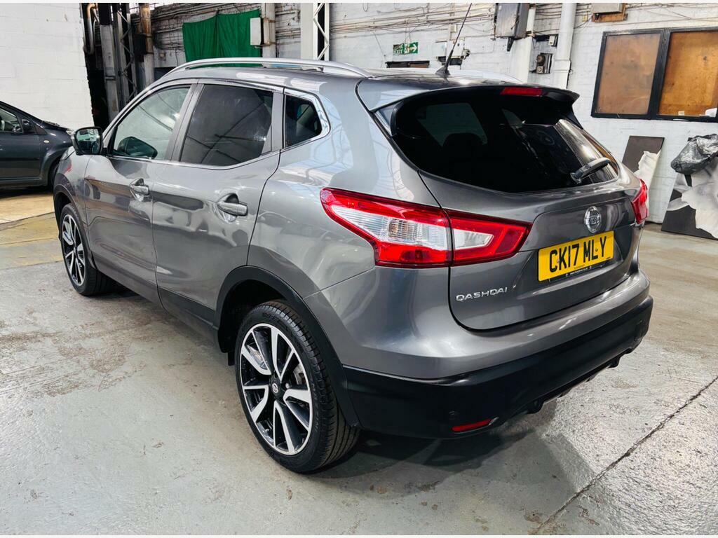 Nissan Qashqai Tekna White #6