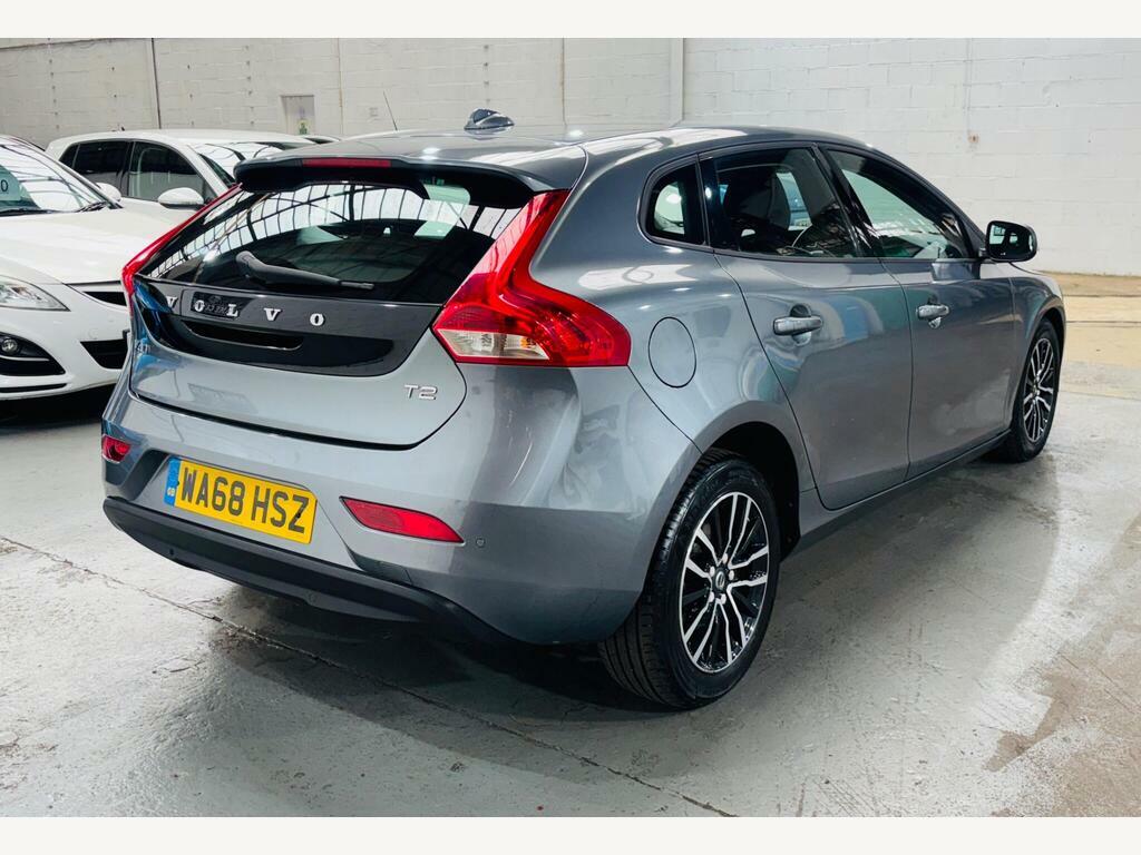 Volvo V40 1.5 T2 Gpf Momentum Euro 6 S S Grey #4