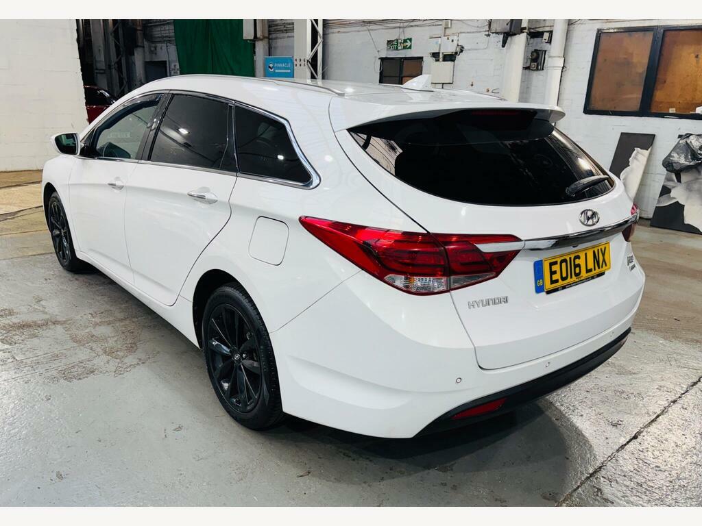 Hyundai I40 1.7 Crdi Blue Drive Se Nav Tourer Dct Euro 6 S S White #6
