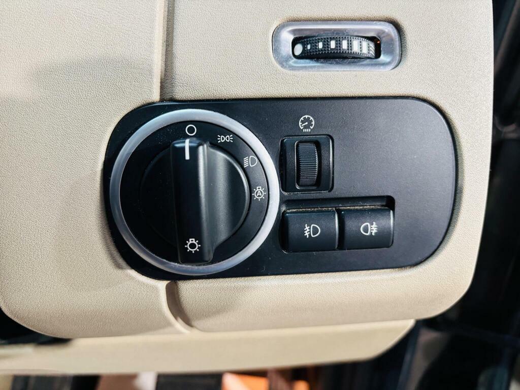 Land Rover Discovery 4 4 Commercial 3.0 Turbo Black #18