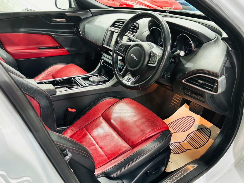 Jaguar XE 2.0 Gtdi R-sport Euro 6 Ss Red #9
