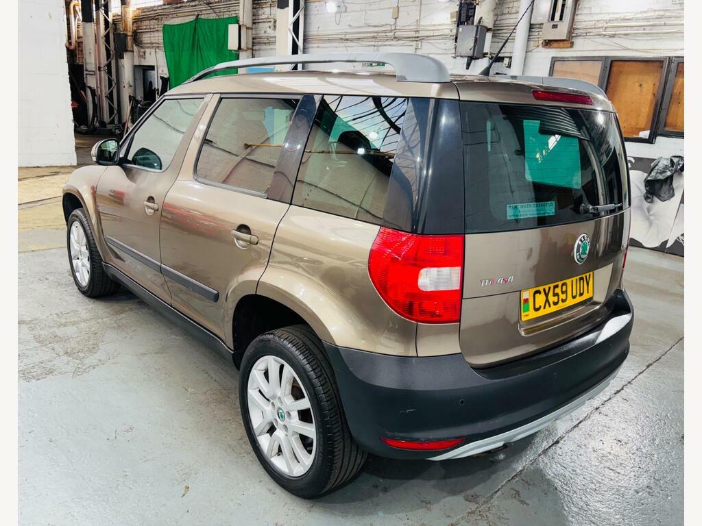 Skoda Yeti 2.0 Tdi Elegance 4Wd Euro 5 Brown #6