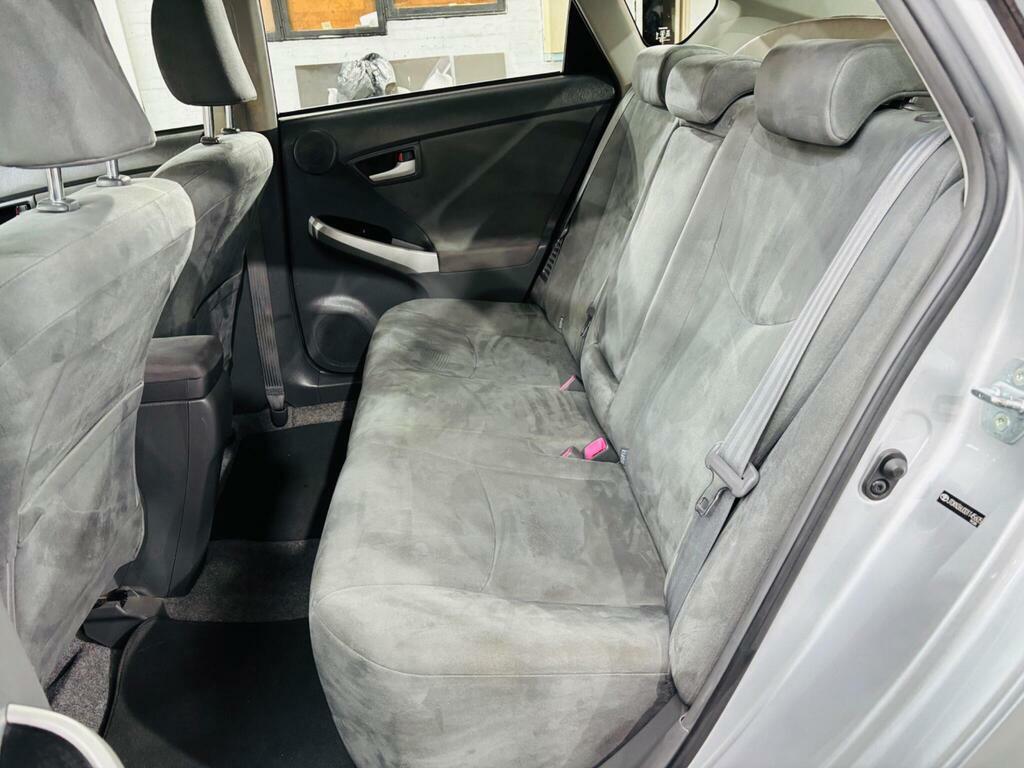 Toyota Prius T Spirit Vvt-i 5-Door White #14