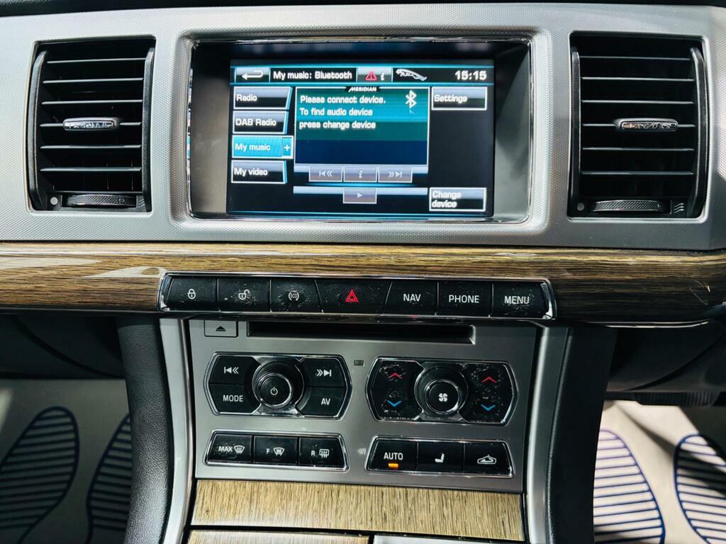 Jaguar XF 2.2D Premium Luxury Sportbrake Euro 5 Ss Silver #19