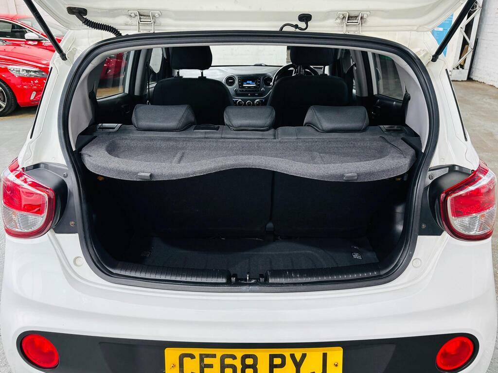Hyundai I10 Hyundai I10 Se 1.2 Kappa 5-Speed Mt 5-Door Hb Grey #21