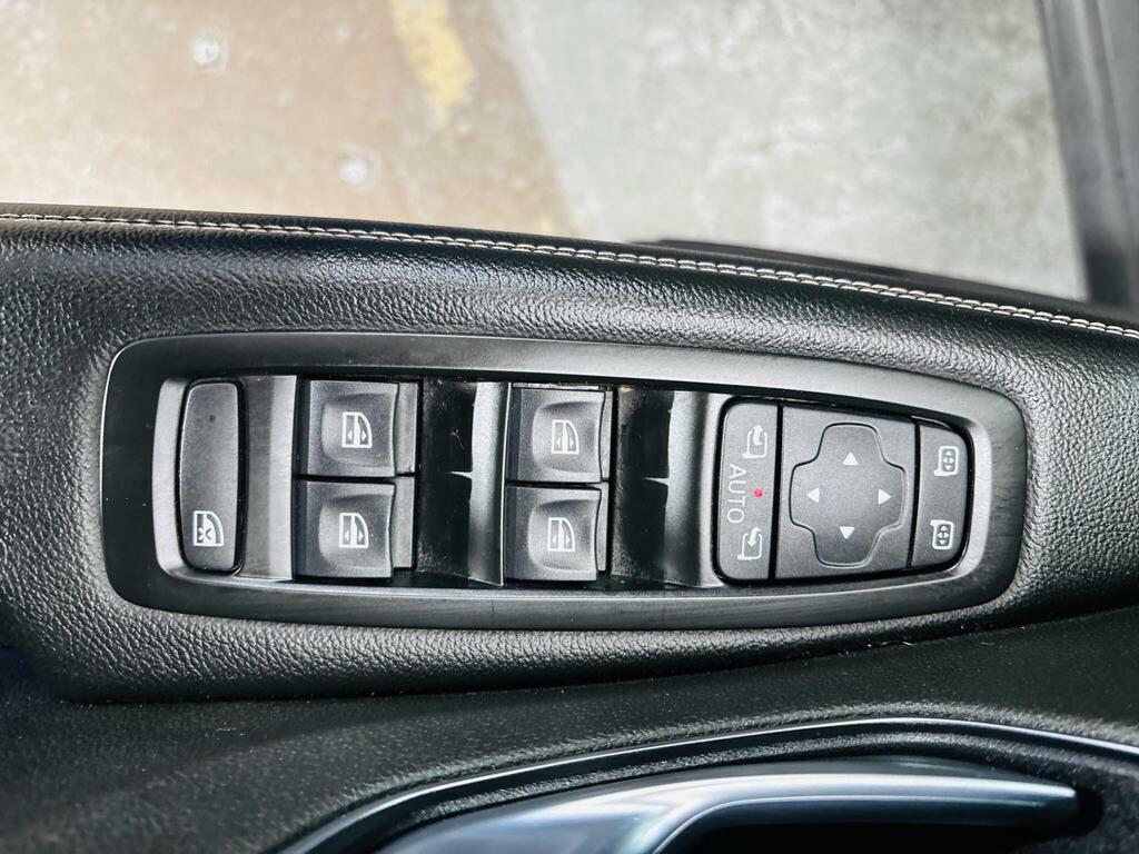 Renault Grand Scenic Grand Scenic Signature Nav Dci Black #16