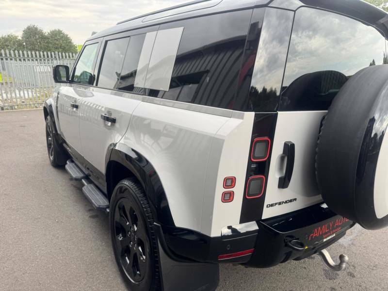 Land Rover Defender 110 3.0 D250 X-dynamic Se 110 Grey #4