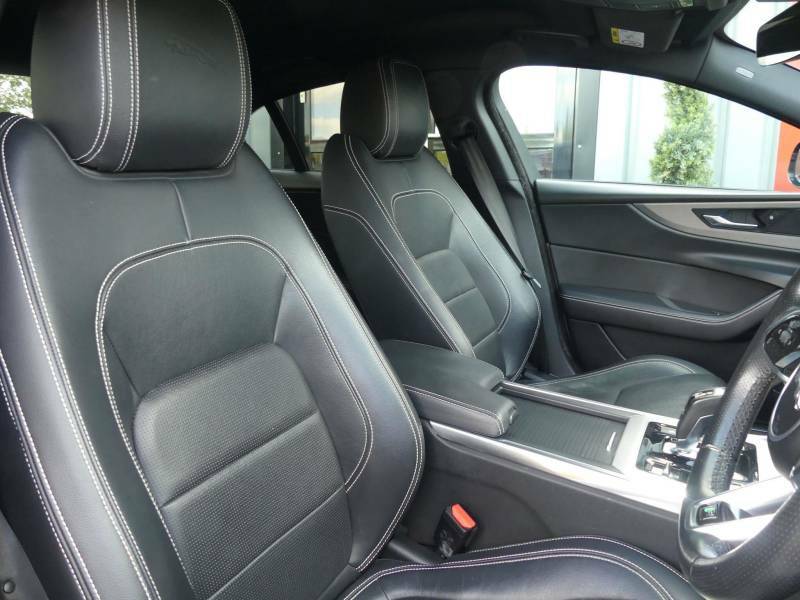 Jaguar XE 2.0 R-dynamic S Grey #2