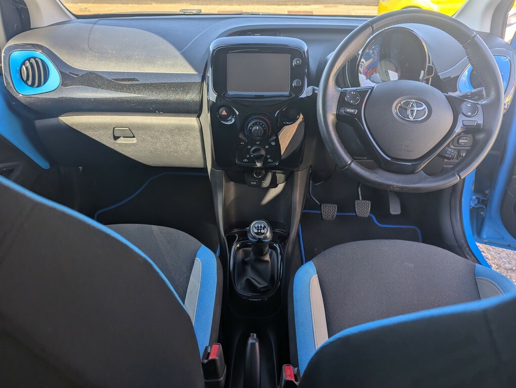 Toyota Aygo 1.0 Vvt-i X-cite Blue #5