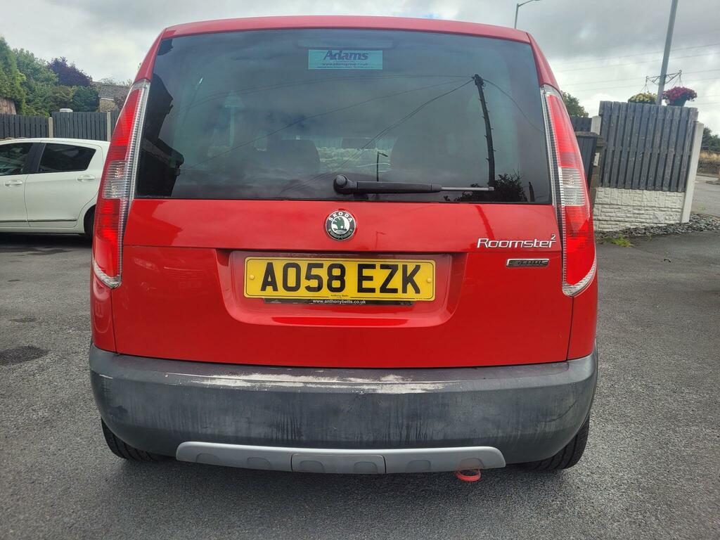 Skoda Roomster Scout Red #6