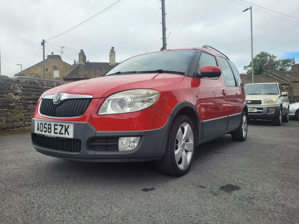 Skoda Roomster Scout Red #2