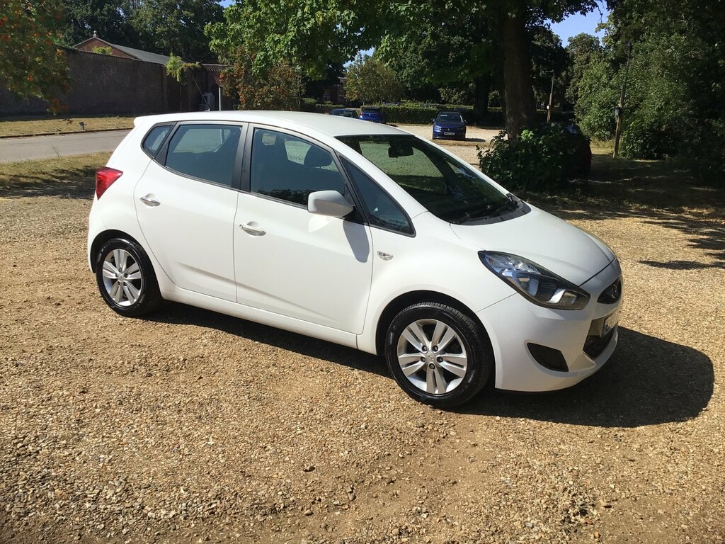 Hyundai Ix20 1.4 Active Hatchback Euro 5 Ss White #2