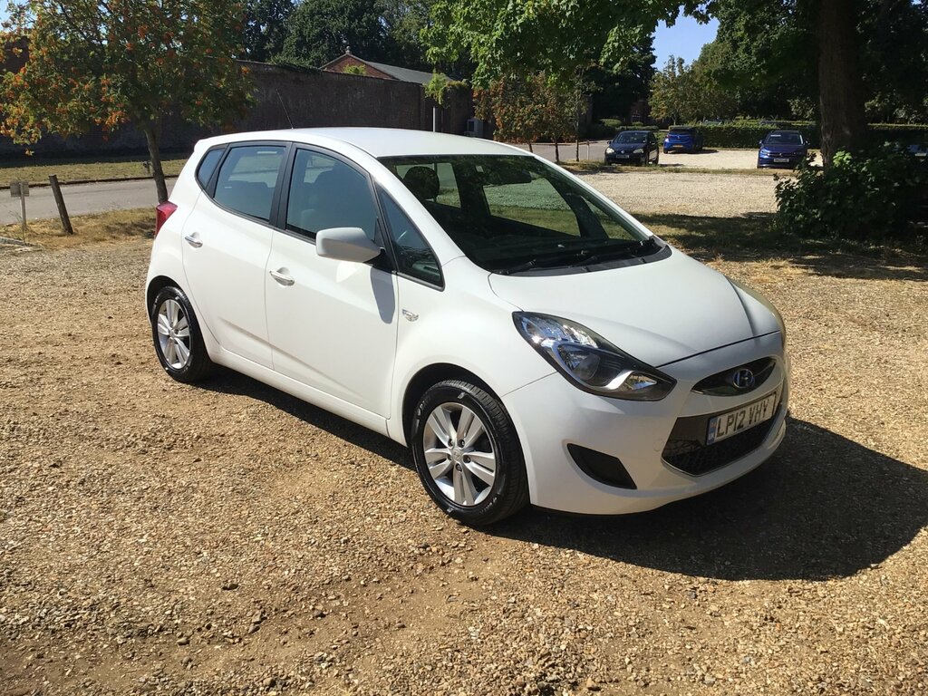 Hyundai Ix20 1.4 Active Hatchback Euro 5 Ss White