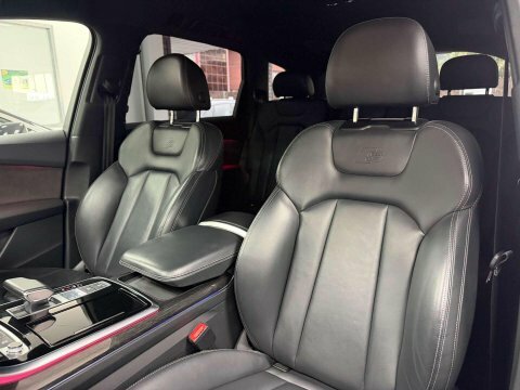Audi Q7 3.0 Tfsie V6 Black #6