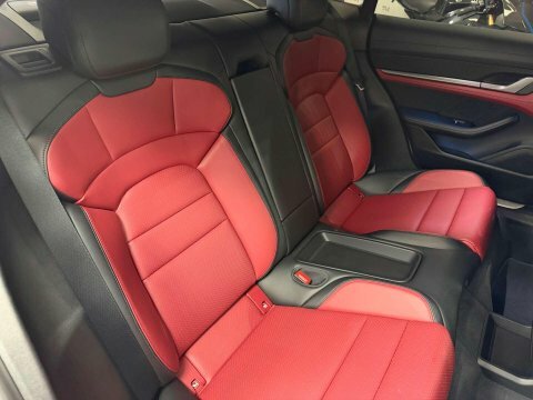 Porsche Taycan Performance Plus 93.4Kwh Turbo Saloon Blue #64