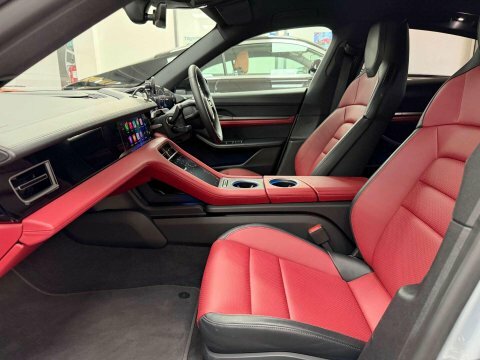 Porsche Taycan Performance Plus 93.4Kwh Turbo Saloon Blue #60