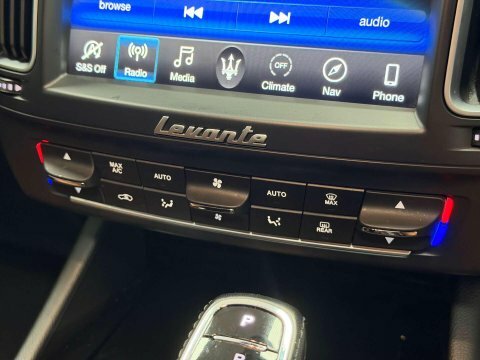 Maserati Levante Petrol 5dr 202204265047756  #34