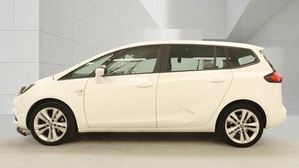 Vauxhall Zafira Tourer 1.4L Sri White #3