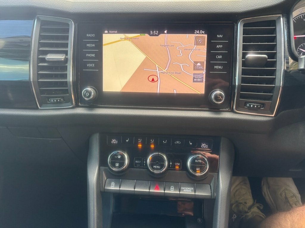 Skoda Kodiaq 2.0 Tdi Se L White #35