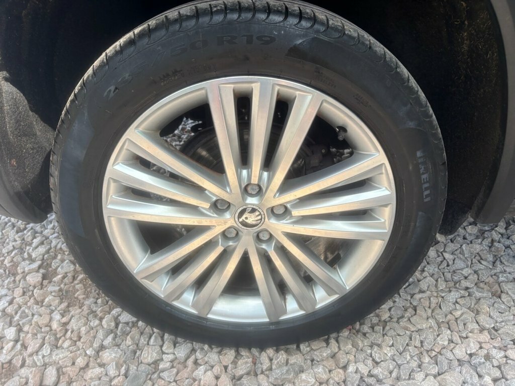 Skoda Kodiaq 2.0 Tdi Se L White #28