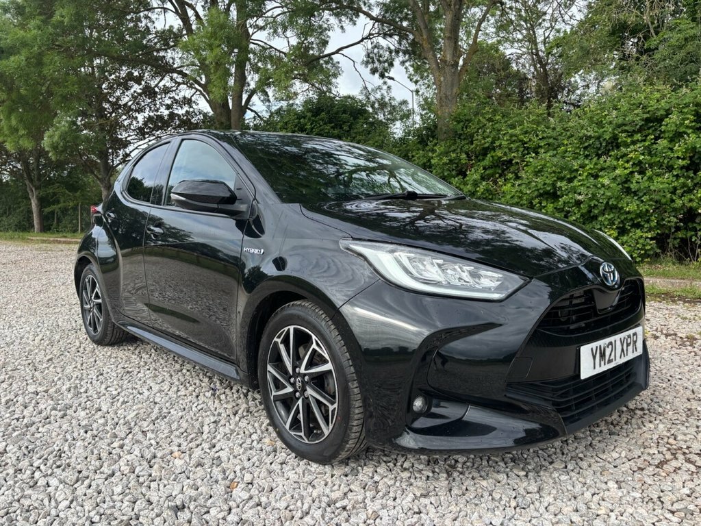 Toyota Yaris 1.5L Design Black #2