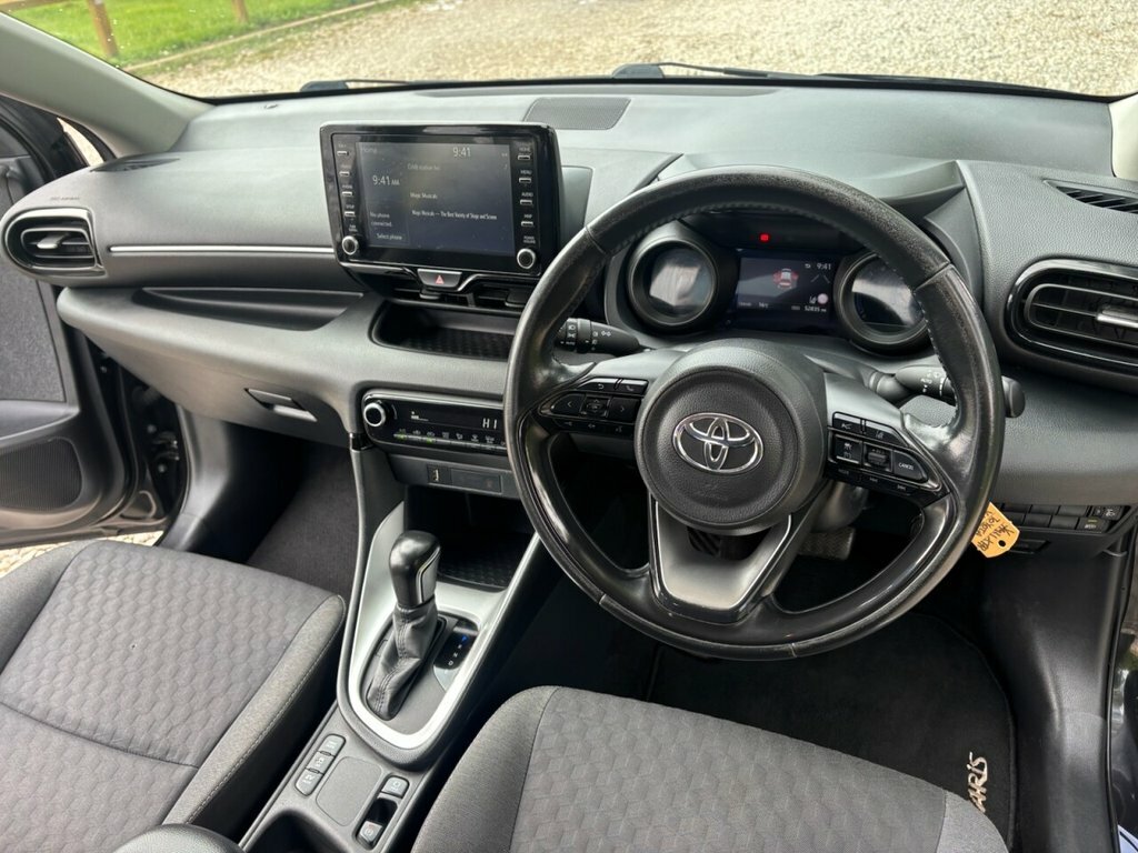 Toyota Yaris 1.5 Hybrid Icon Cvt Grey #33