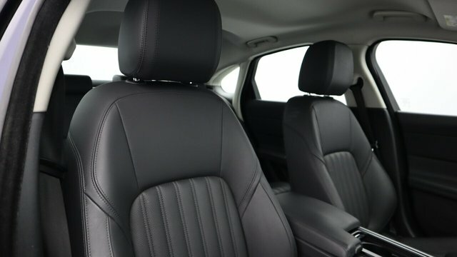 Jaguar XF 2.0 D R-sport Awd 177 Bhp White #13