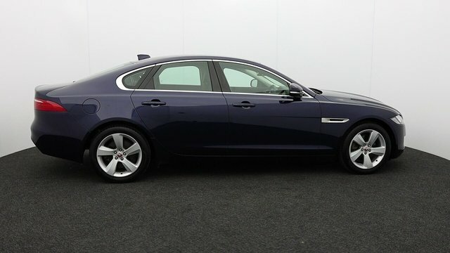 Jaguar XF 2.0 D R-sport Awd 177 Bhp White #8