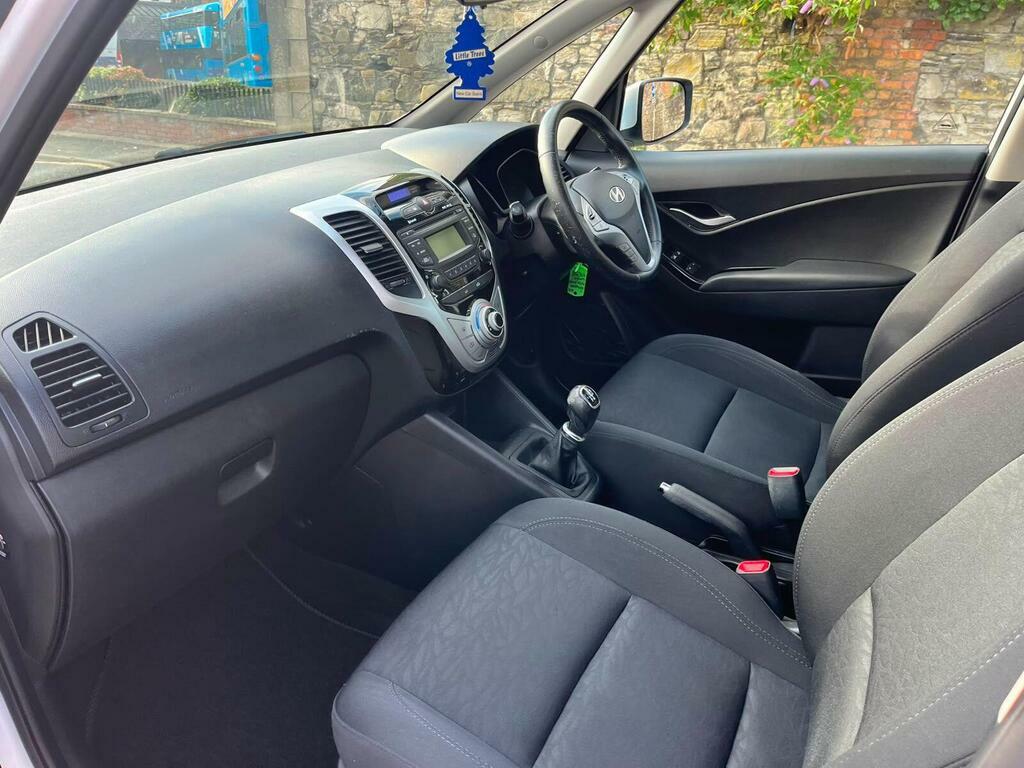 Hyundai Ix20 1.4 Active Euro 5 White #6