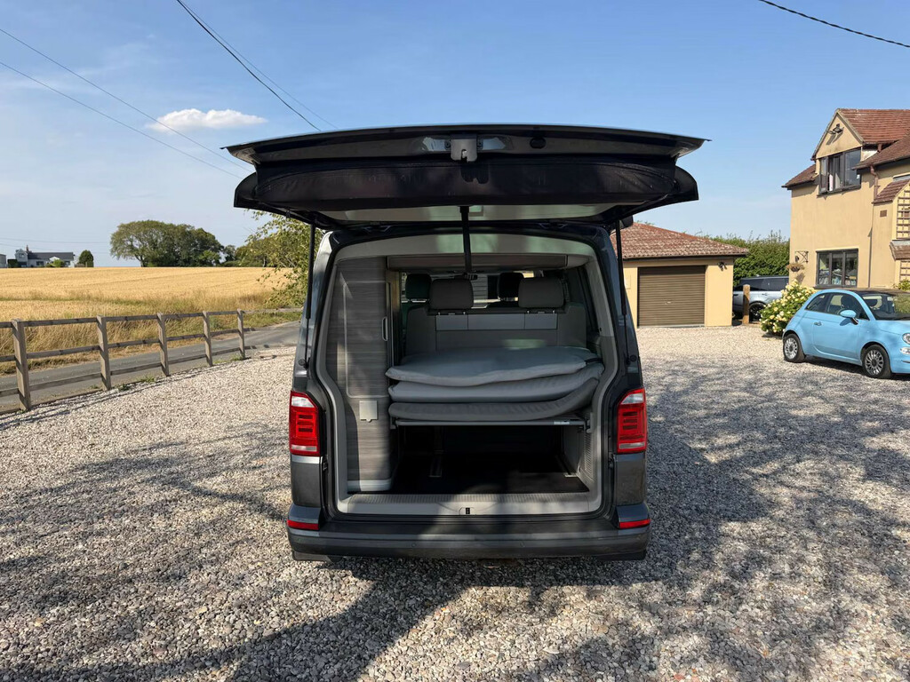 Volkswagen California Blue #8