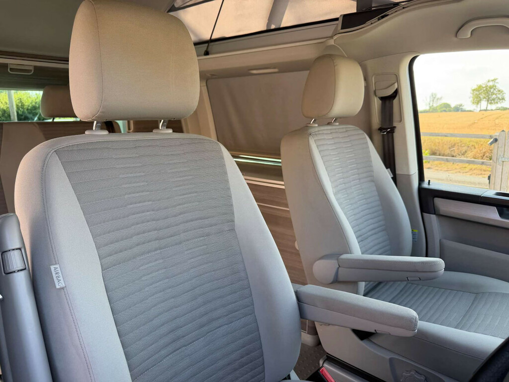 Volkswagen California Blue #18