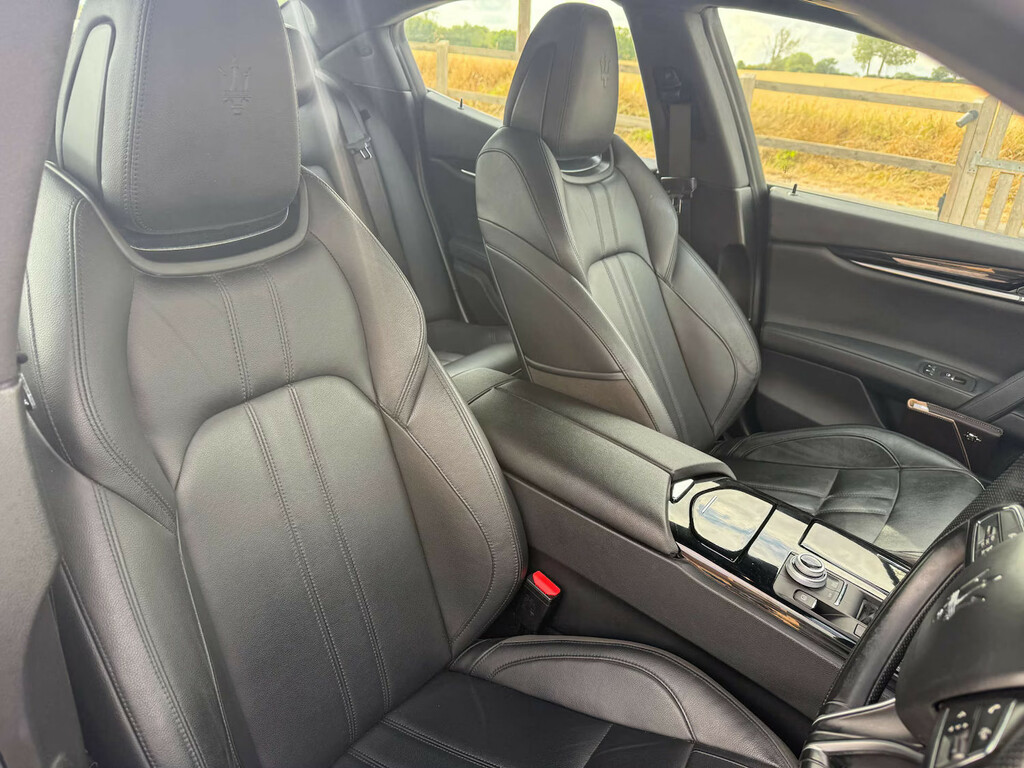 Maserati Ghibli Hybrid Gt Black #16