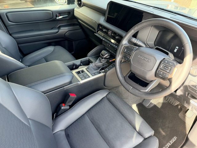 Toyota Land Cruiser 2.8D Invincible Suv 4Wd Euro 6 S Grey #2